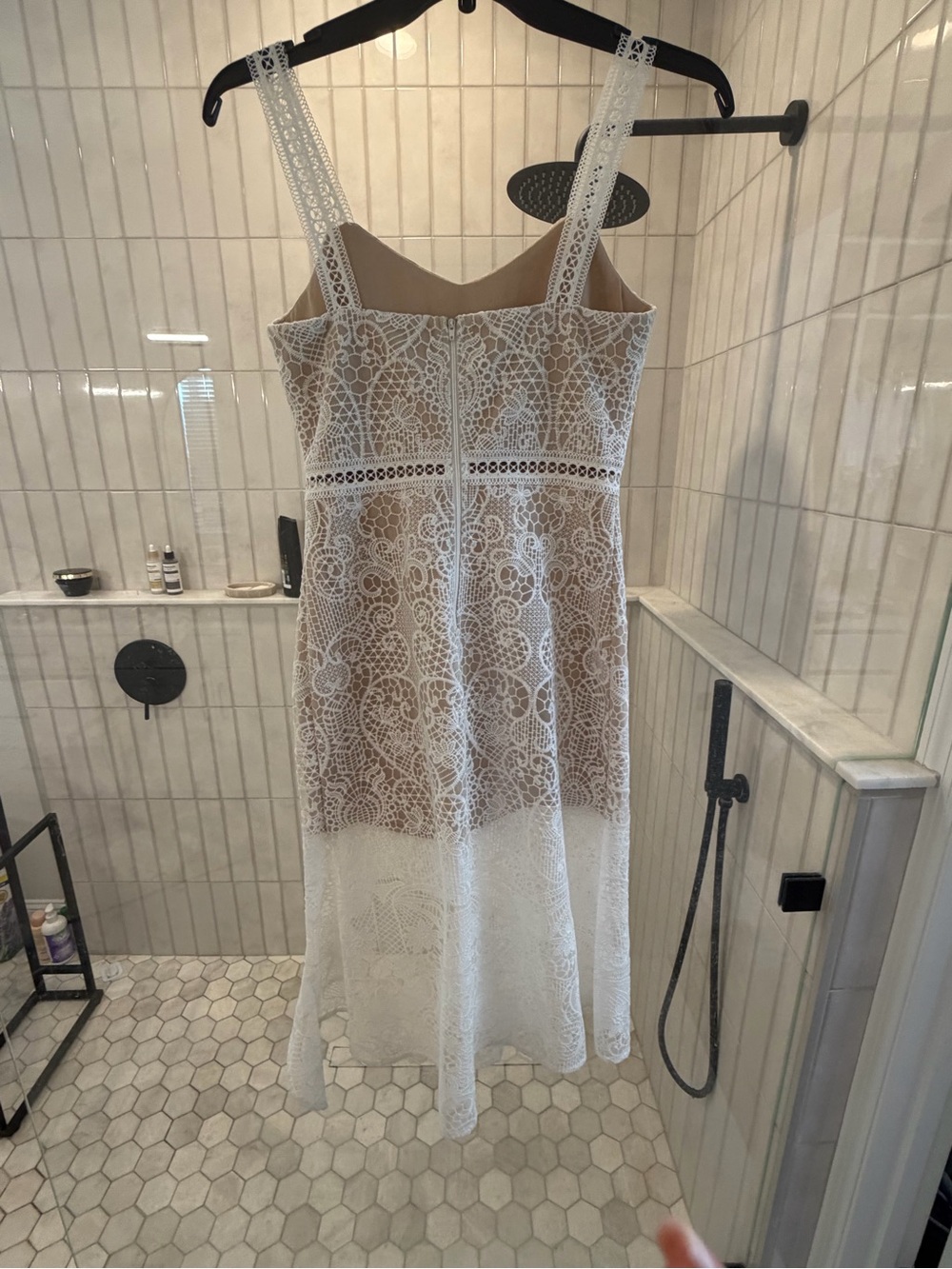 Ivory Lace High-Low Dress with Ruffled Hem - Picture 5 of 6